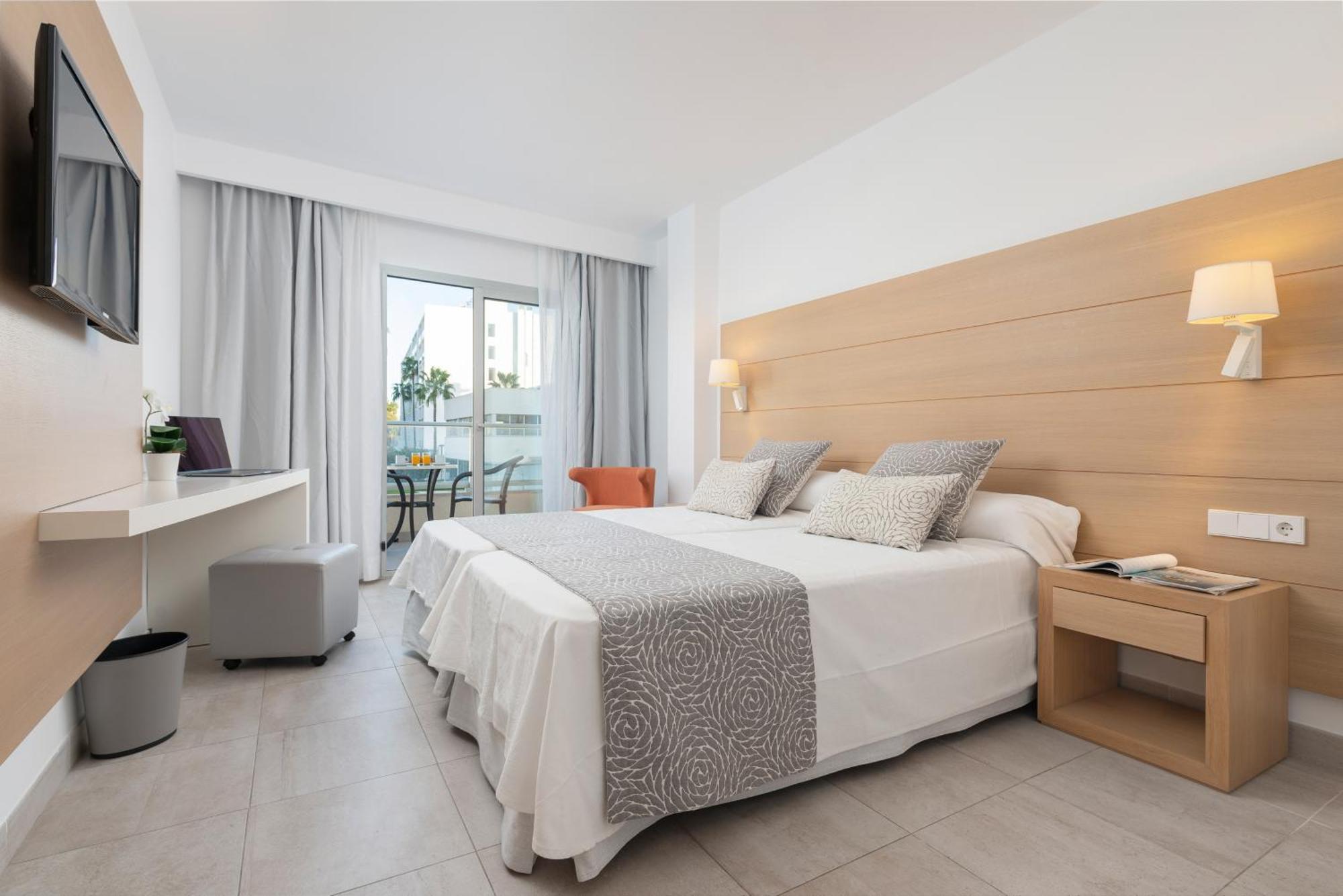 Double or Twin Room City View