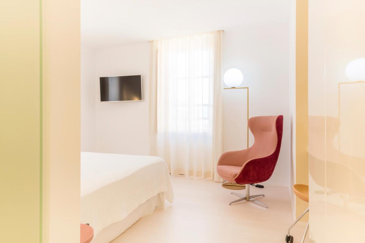 Deluxe Double or Twin Room Views,926787424:JPEG